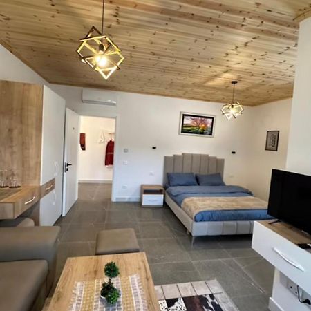 Qyteza Guest House & Camping Shkoder Exterior photo